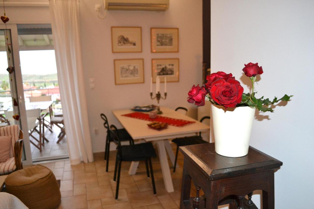 Corinthian Sun - Vacation Home Kültér fotó