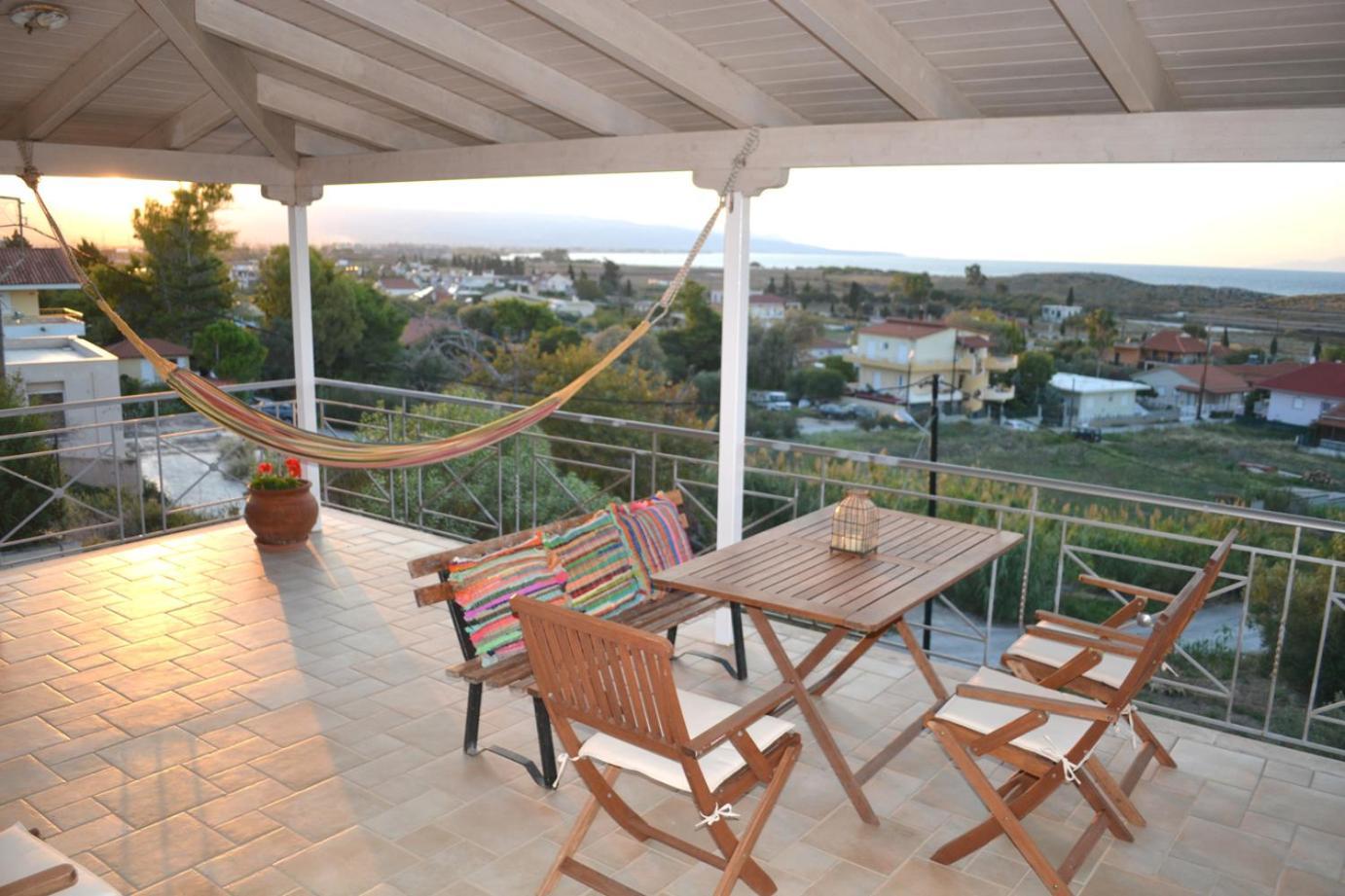 Corinthian Sun - Vacation Home Kültér fotó