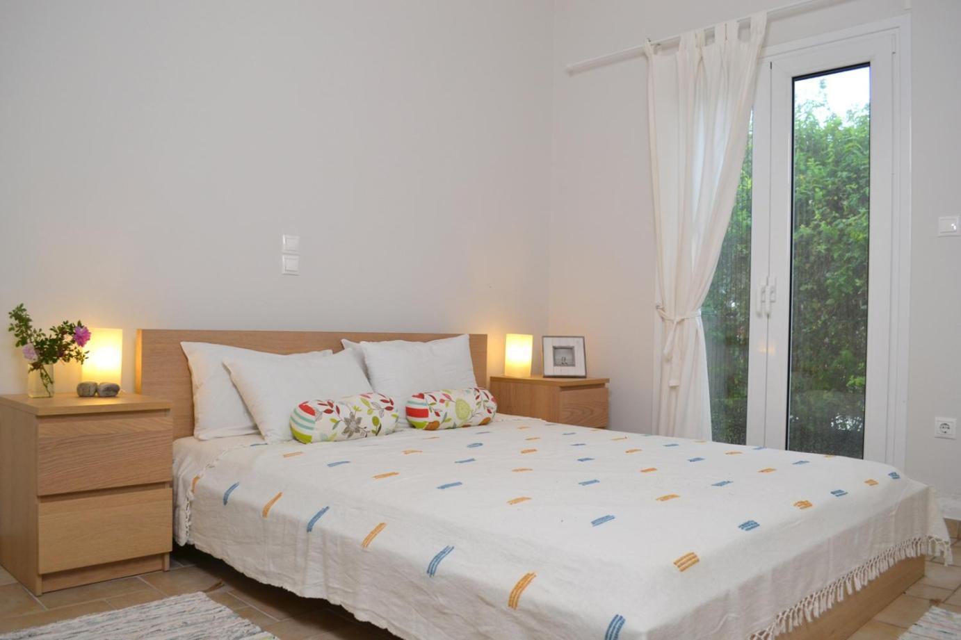 Corinthian Sun - Vacation Home Kültér fotó