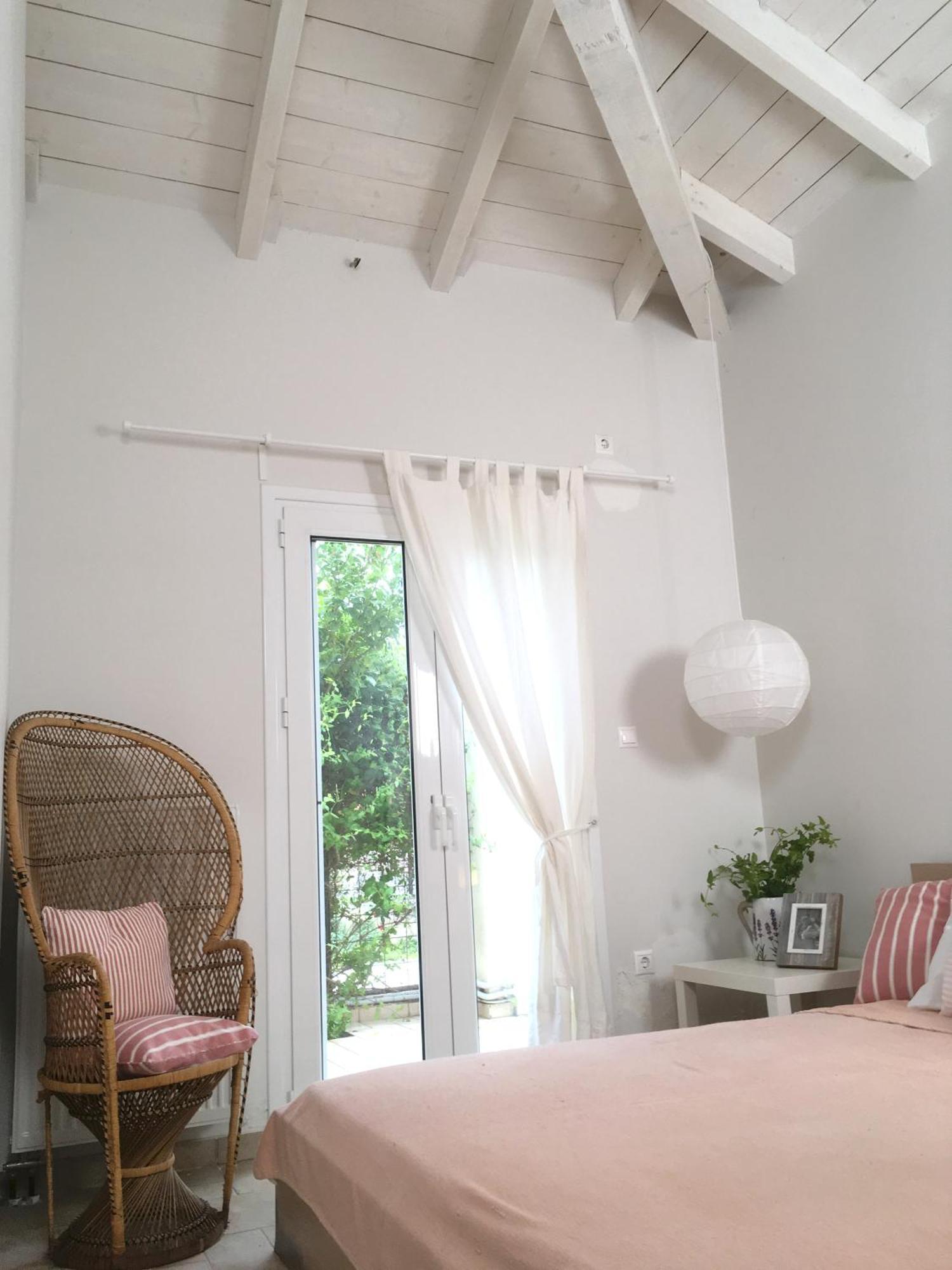 Corinthian Sun - Vacation Home Kültér fotó